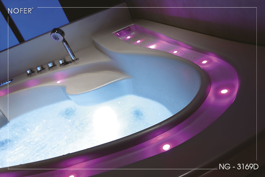 Hệ thống đèn của bồn tắm massage NG-3169D chuyển đổi màu
